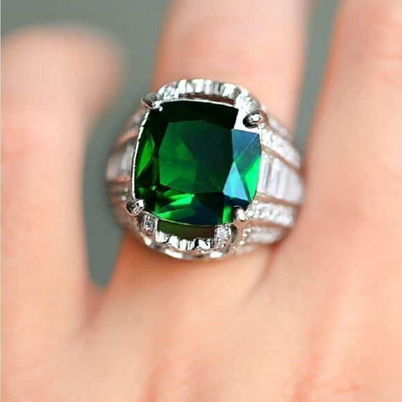 Green Emerald & White Baguette  Diamond Ring 14K Gold on 925 Silver Women's - Picture 2 of 4